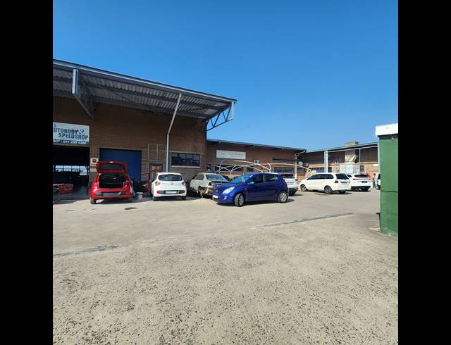 5,751M² BUSINESS CENTRE FOR SALE IN MORNINGSIDE